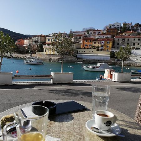 Apartments Mare Losinjska 16 Rabac Exterior foto